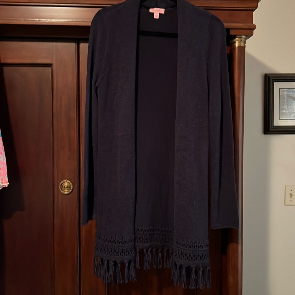 EUC Lilly Pulitzer Tatum cardigan-Navy size medium